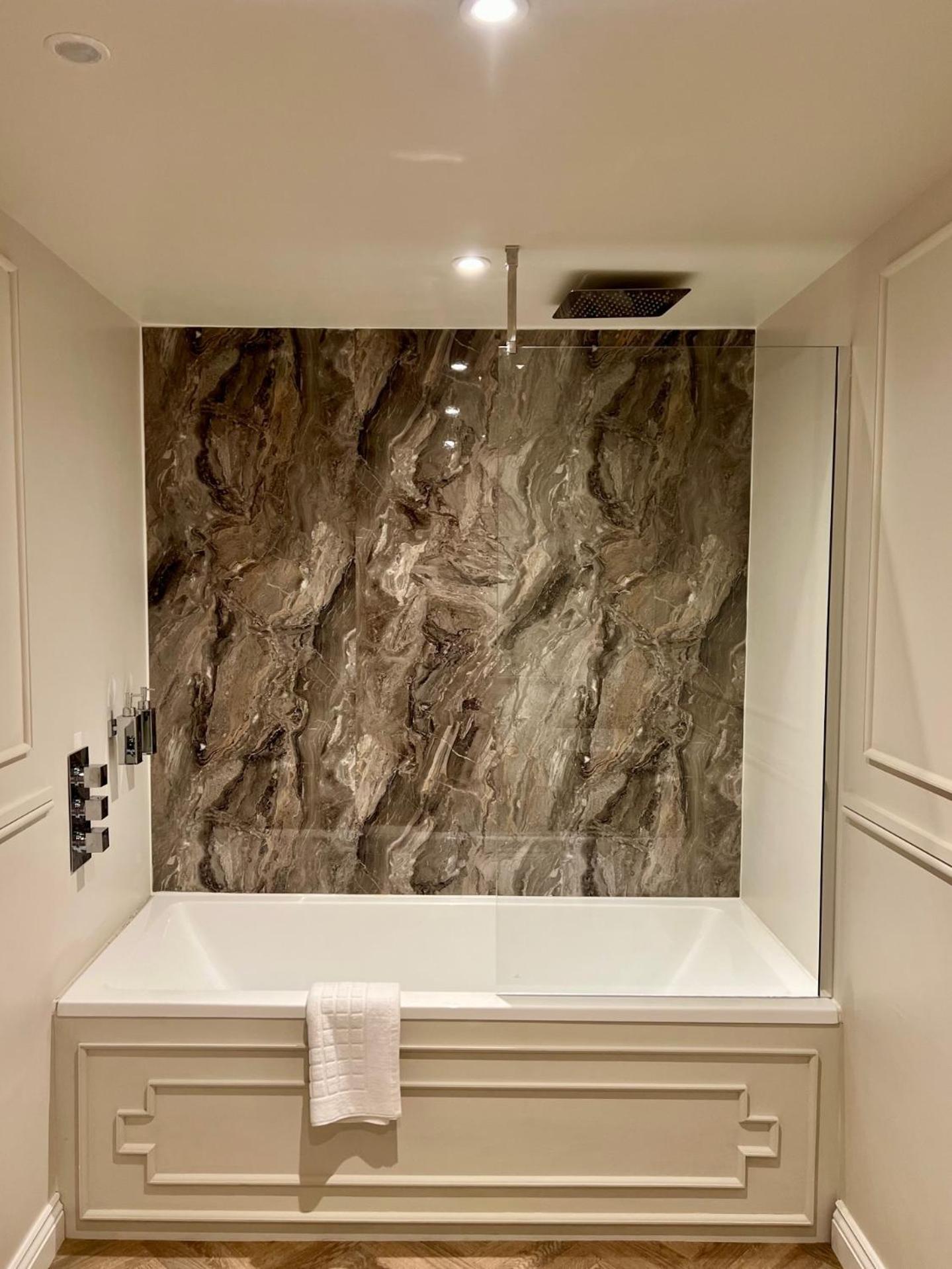 Number 3 Pier Road Suites Уитби Экстерьер фото